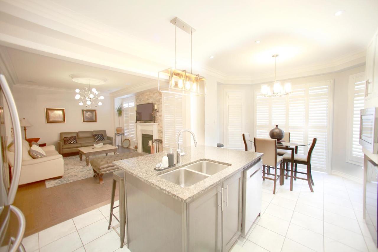Beautiful 4 Bedroom Upper Unit Of Home, No Shared Spaces Georgetown Exterior photo