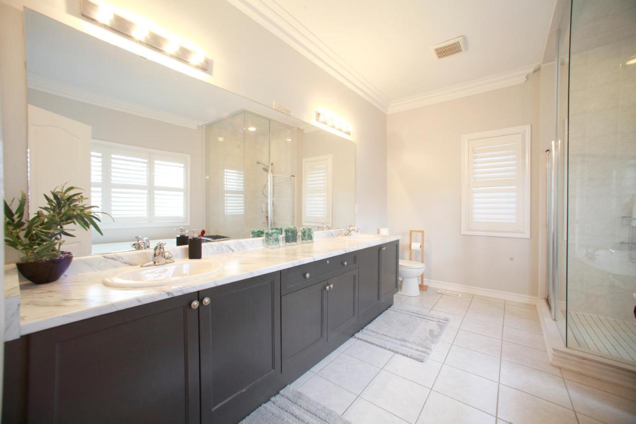 Beautiful 4 Bedroom Upper Unit Of Home, No Shared Spaces Georgetown Exterior photo