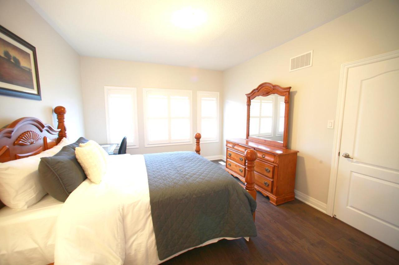 Beautiful 4 Bedroom Upper Unit Of Home, No Shared Spaces Georgetown Exterior photo